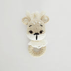 Ren crosetat handmade pe inel de lemn, decor de Craciun sau cadou pentru copii