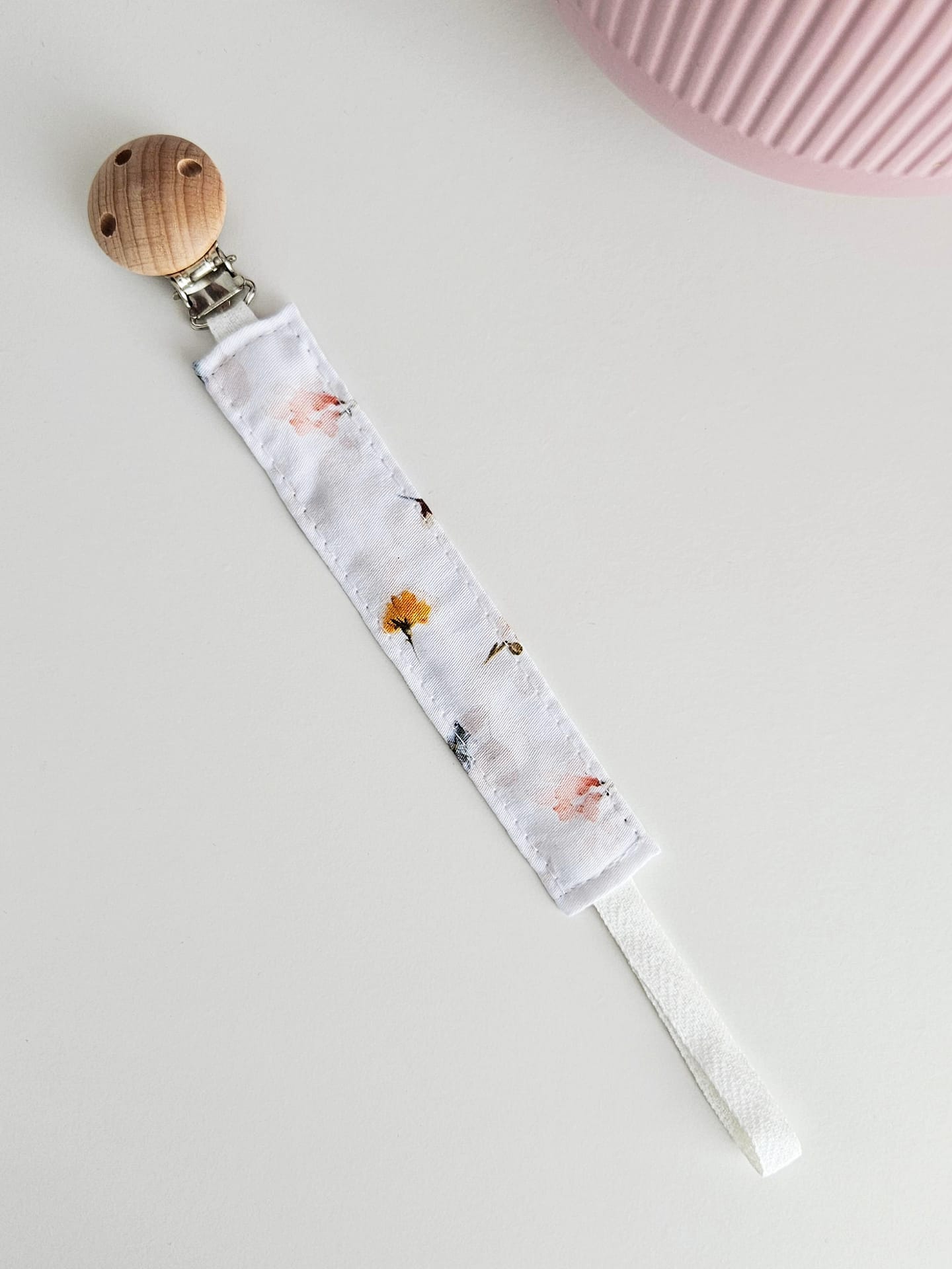 Clips lantisor pentru suzeta din bumbac cu imprimeu flori de camp