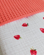 Detaliu patura dubla 80x100 din muselina Waffle, realizata de Misina's Store – ideala pentru bebelusi