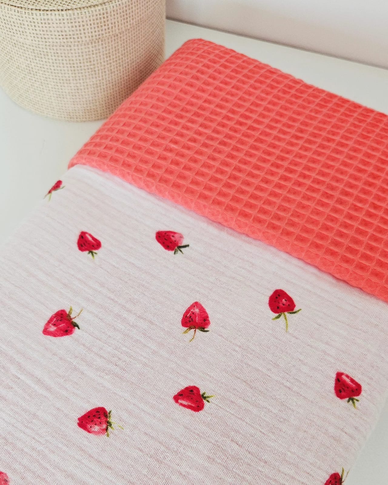 Detaliu patura dubla 80x100 din muselina Waffle, realizata de Misina's Store – ideala pentru bebelusi