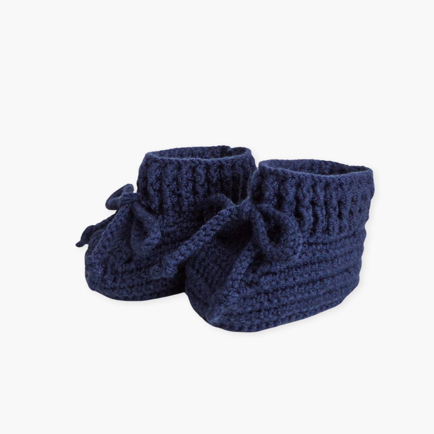 Botosei pentru bebe crosetati manual, culoare Dark Blue, incaltaminte moale si confortabila pentru nou-nascuti, realizati handmade de Misina’s Store