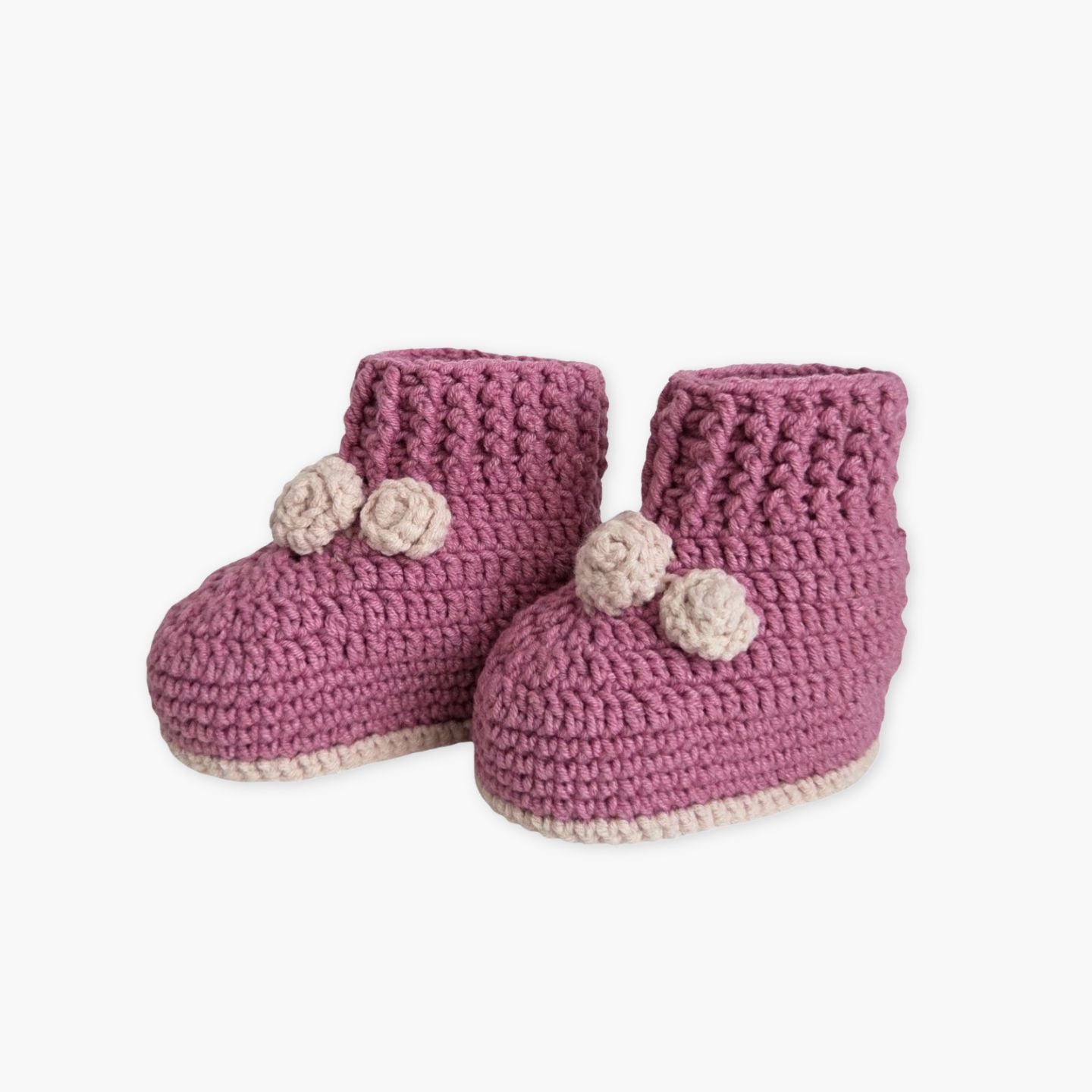 Botosei pentru bebe crosetati manual, culoare Dusty Pink, incaltaminte moale si confortabila pentru nou-nascuti, realizati handmade de Misina’s Store