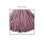 Fir textil de culoare dusty pink, gros si moale, ideal pentru cosuri crosetate premium pentru bebelusi. Textura densa si uniforma, potrivita pentru produse handmade de calitate.