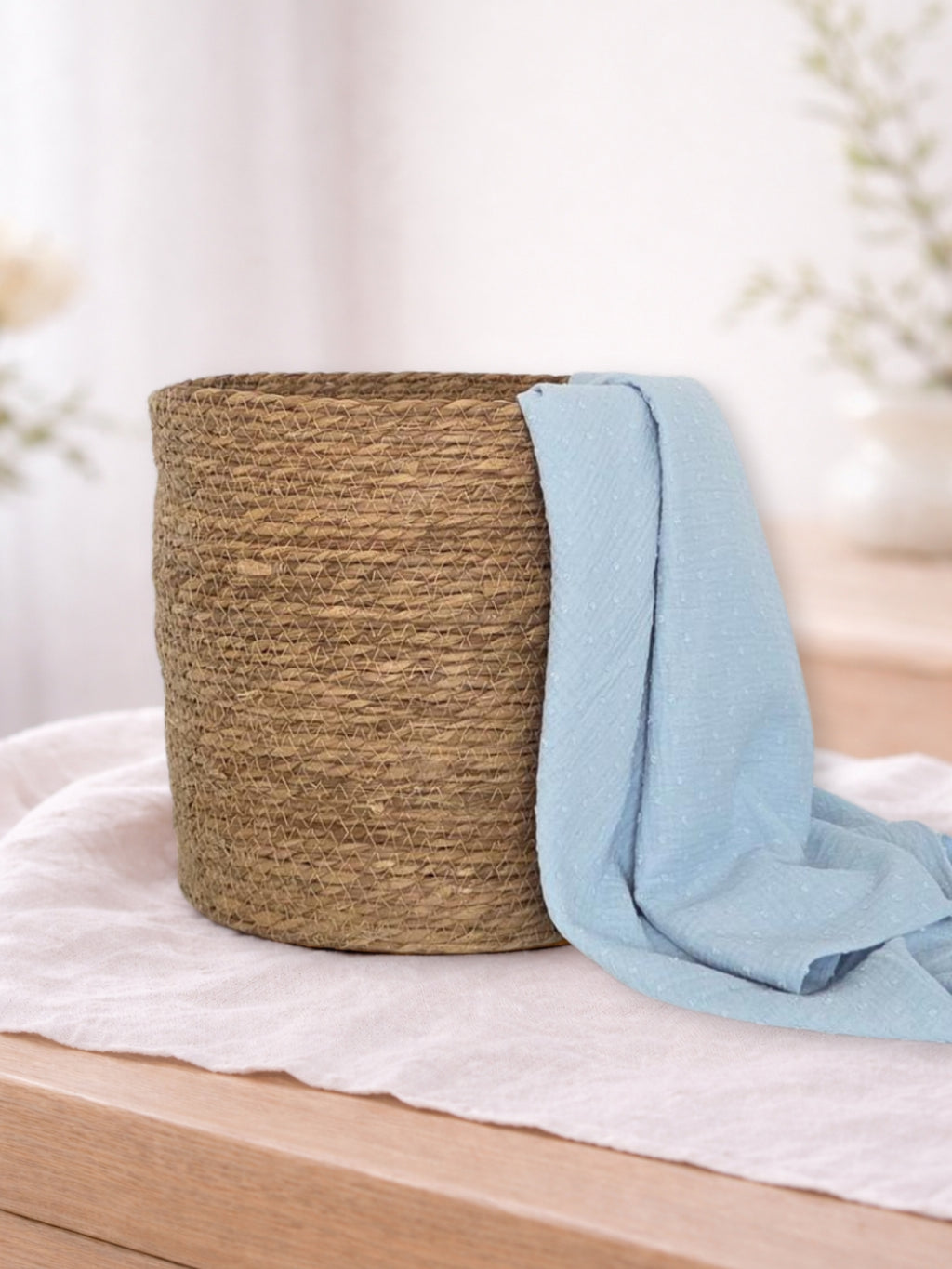Muselina din bumbac 100% pentru bebelusi, model Dobby Blue