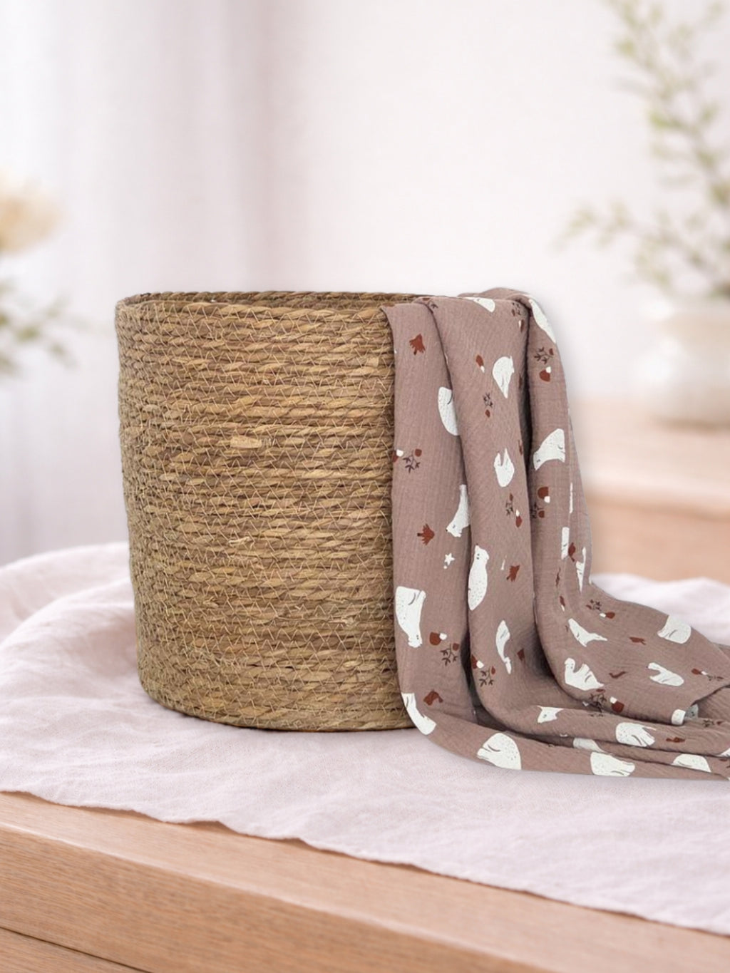 Muselina din bumbac 100% pentru bebelusi, model Taupe Bears Ecru