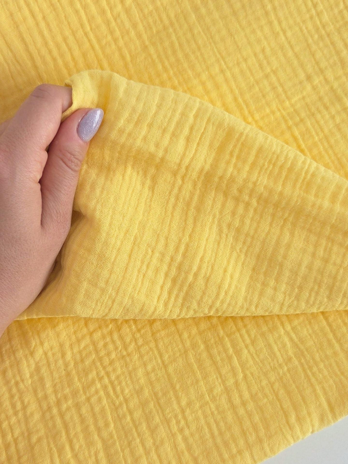 Detaliu muselina din bumbac 100% pentru bebelusi, model Uni Soft Yellow