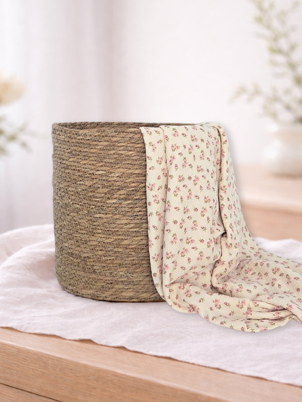 Muselina din bumbac 100% pentru bebelusi, model Vintage Floral Ecru