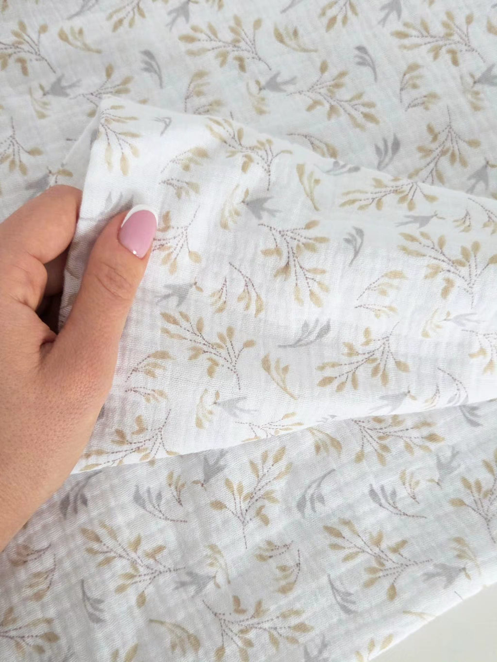 Paturica bebelusi din muselina ikano birds, textura fina, ideala pentru nou nascut
