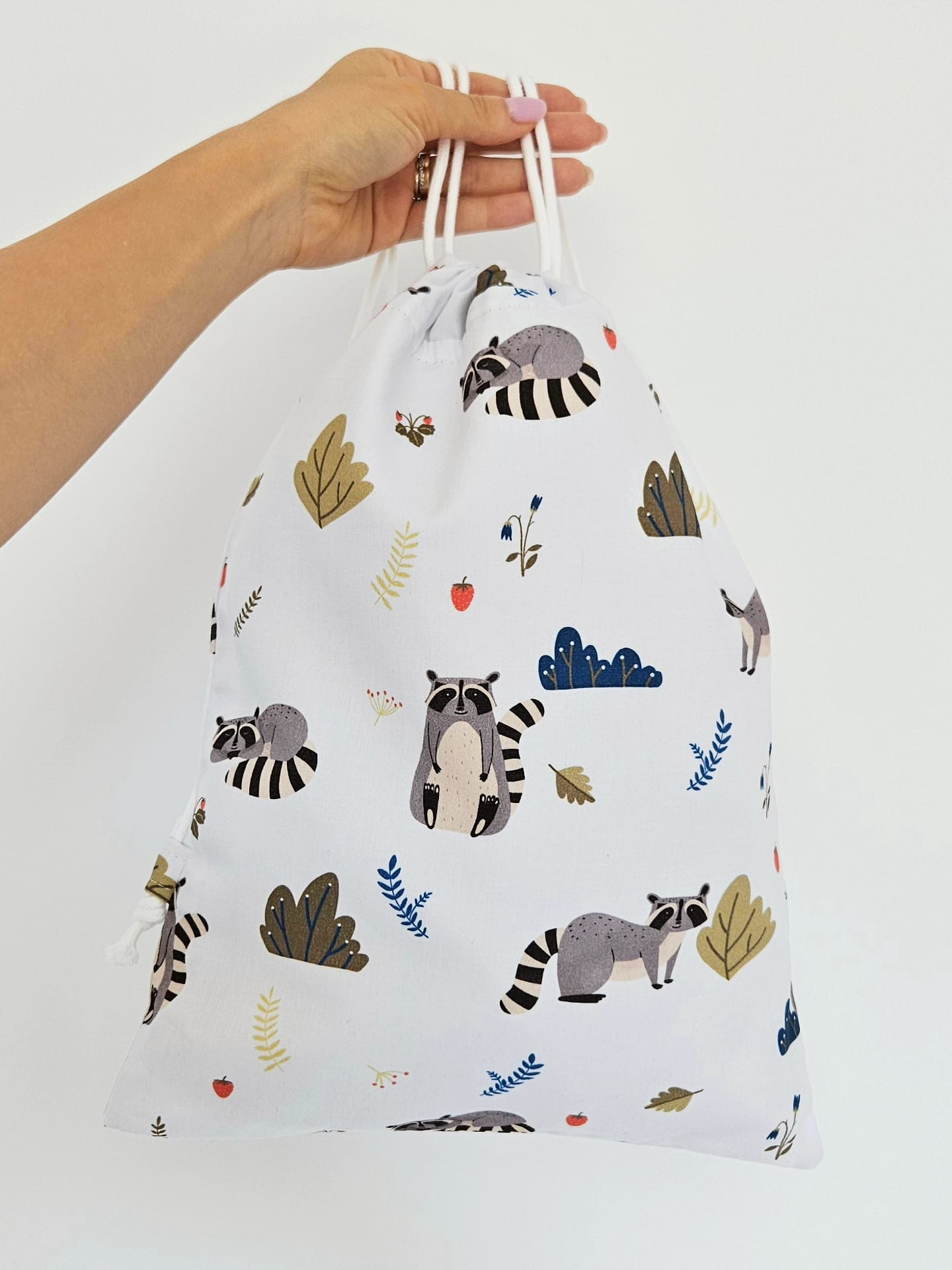 Rucsac cresa sau gradinita 30x40 din bumbac cu imprimeu Racoon, realizat de Misina's Store – vedere completa