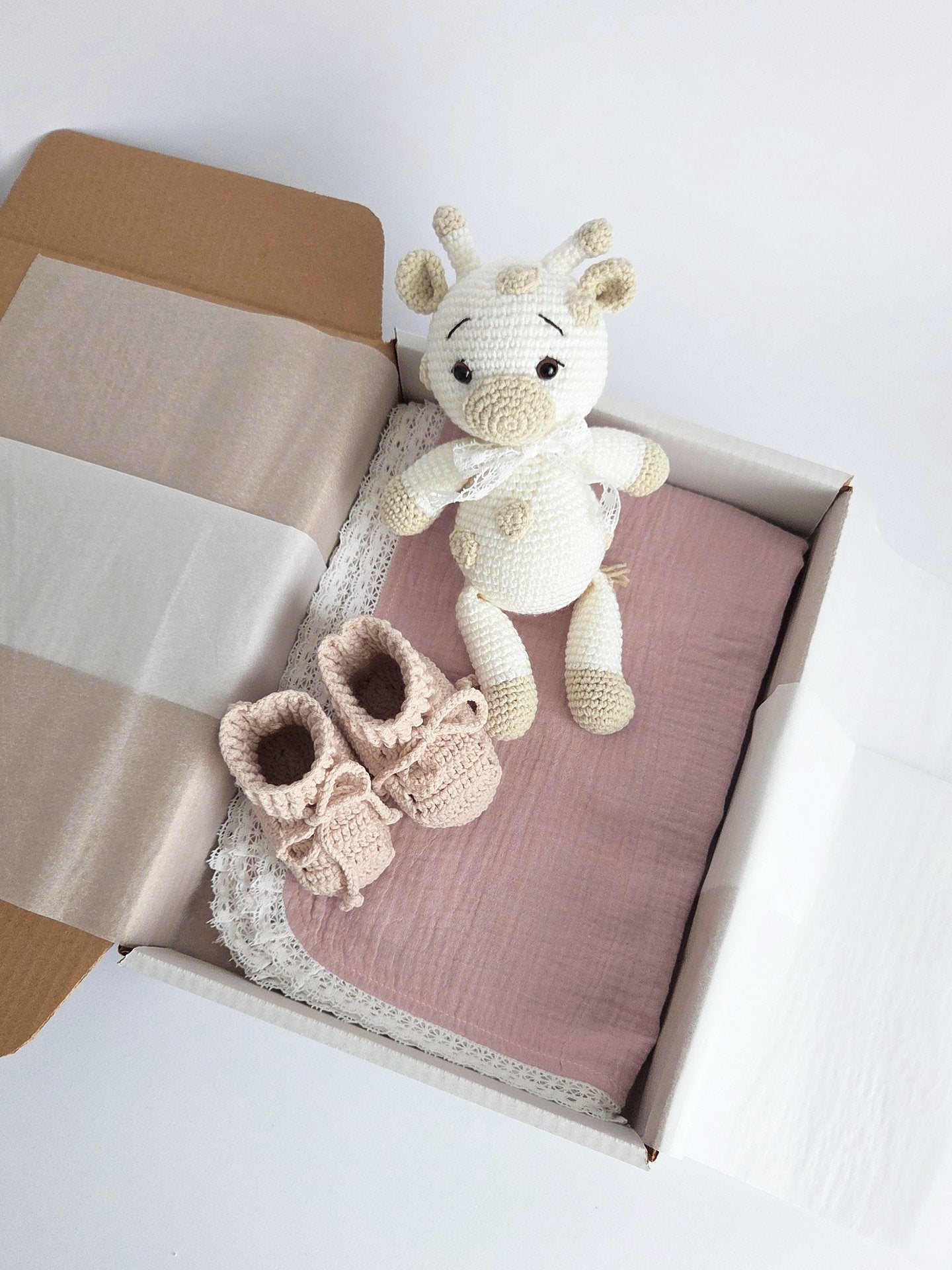 Vedere alternativa a setului cadou pentru bebe Girafa White si Beige