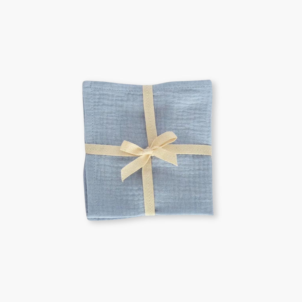 Set 3 prosoape muselina 25x25 pentru bebelusi ambalate cu panglica